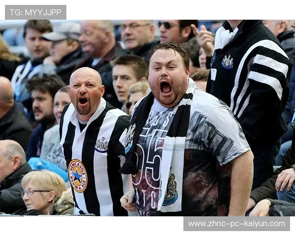 纽卡斯尔联球迷狂欢，团队士气高涨，纽卡斯尔联足球队
