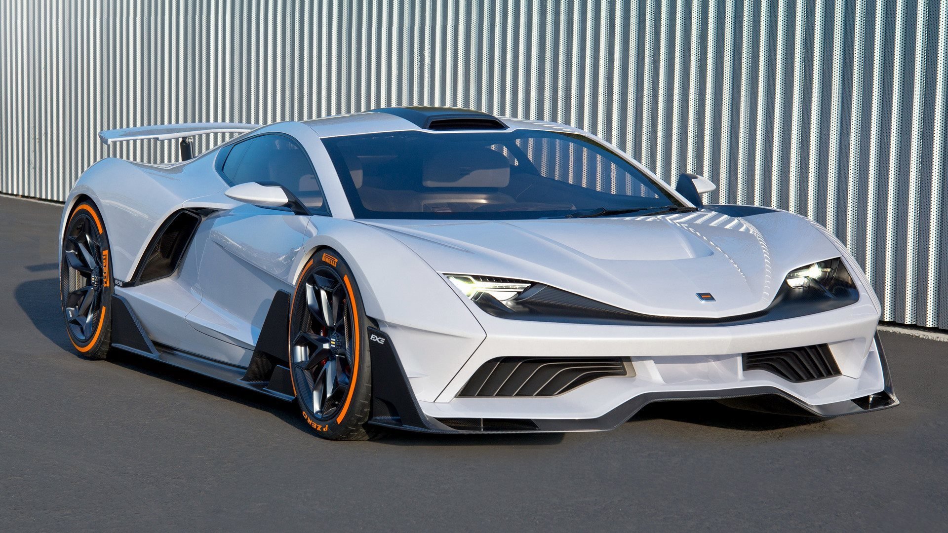 新闻中心荣获创新科技金奖，学校科创活动获奖新闻