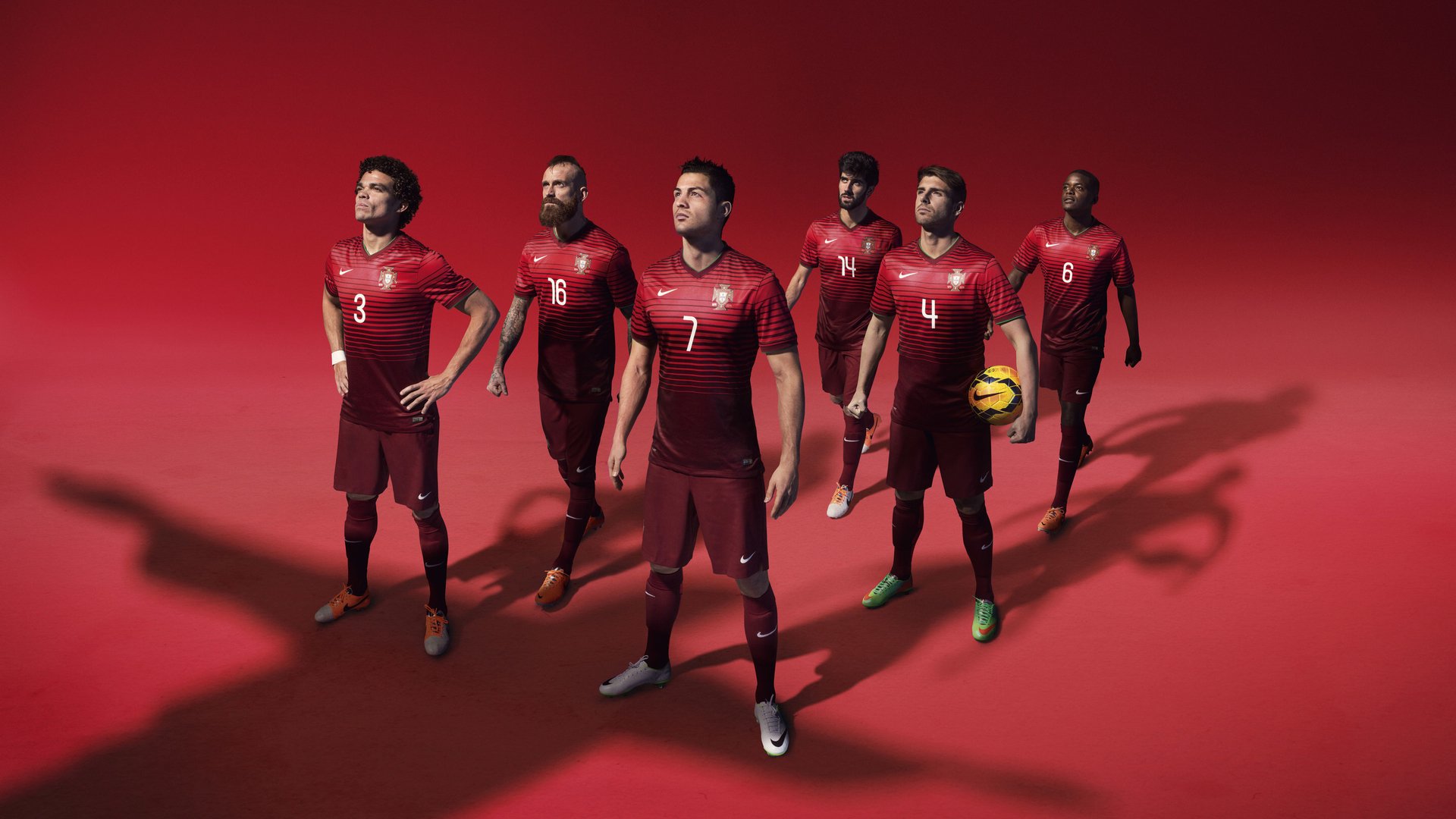 核心球员下半场跑动距离是否反映体能调度质量，球员核心力量