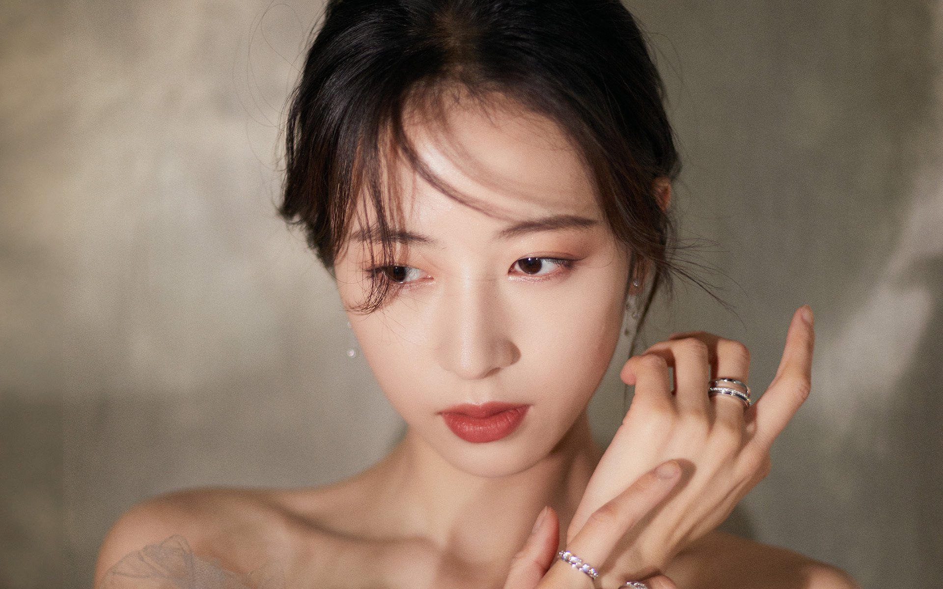 英超冠军宝座争夺:悬念持续,精彩不断!,英超冠军列表